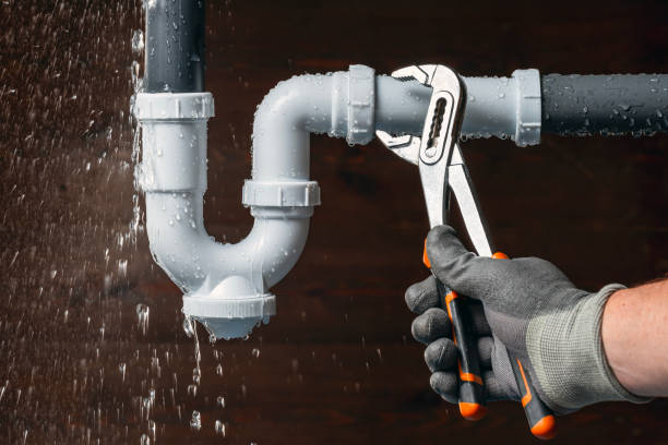 Professional Drain Cleaning technician working in Servia, IN
